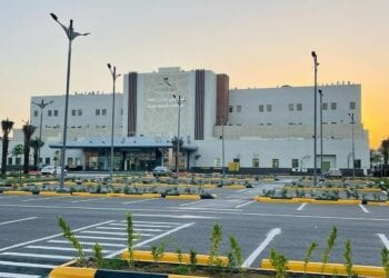 فريق الجراحة العامة بمستشفى جازان العام ينجح في استئصال القولون السيني بالمنظار الجراحي