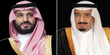خادم الحرمين يوجه بتمديد العمل بـ«حساب المواطن» والدعم الإضافي للمستفيدين
