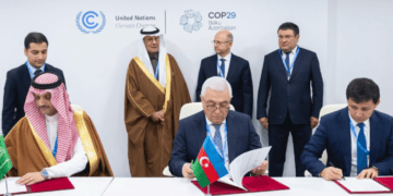 السعودية للكهرباء توقّع مذكرة تفاهم لتعزيز التكامل في مجال الطاقة المتجددة والتعاون الإقليمي في مؤتمر COP29