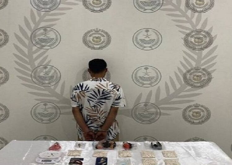 "مكافحة المخدرات" تقبض على شخص بالقصيم لترويجه الحشيش وأقراصًا محظورة