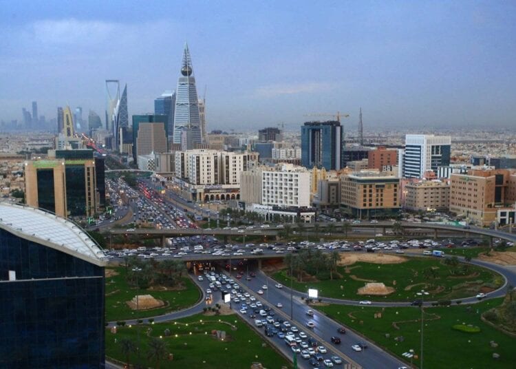 بفضل النمو السكاني... توقعات باستمرار ارتفاع الطلب على العقارات السعودية