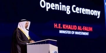 السعودية توقّع تسع صفقات استراتيجية لتعزيز مرونة سلاسل الإمداد العالمية