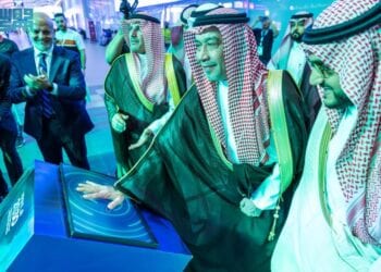 نائب وزير البلديات والإسكان يفتتح أعمال النسخة الـ 34 من معرض البناء السعودي