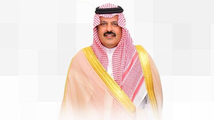 أمير منطقة حائل ونائبه يشهدان مباراة كرة القدم بين فريقي الجبلين والطائي ضمن مباريات دوري يلو