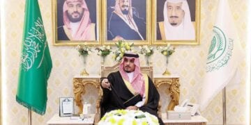 نائب أمير منطقة نجران يُدشّن فعاليات "اليوم العالمي للسكري"