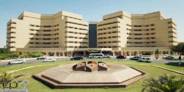 جامعة الملك عبدالعزيز تحتفل بتخريج 300 ممارس صحي