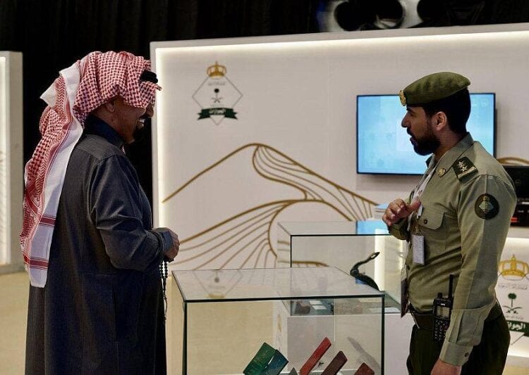 الجوازات” تستعرض خدماتها في مهرجان الملك عبدالعزيز للإبل