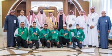 أمير المنطقة الشرقية يُكرّم لاعبي منتخب الأساتذة لألعاب القوى