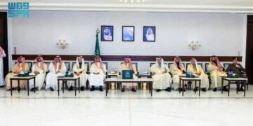 أمير المنطقة الشرقية يرعى توقيع اتفاقيات بين فرع وزارة الصحة وجهات حكومية