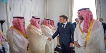 على هامش زيارة ماكرون الرياض الاثنين... كيف تبدو خريطة الاستثمارات السعودية - الفرنسية؟