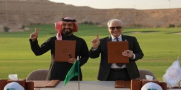 "الدرعية" توقع شراكة مع "غولف السعودية" لتشغيل ملعب وادي صفار