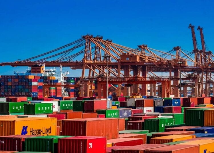 ارتفاع الصادرات غير النفطية بالسعودية 12.7% في أكتوبر