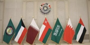 إصلاحات ومخاطر مالية منخفضة تعزز استقرار اقتصاد الخليج