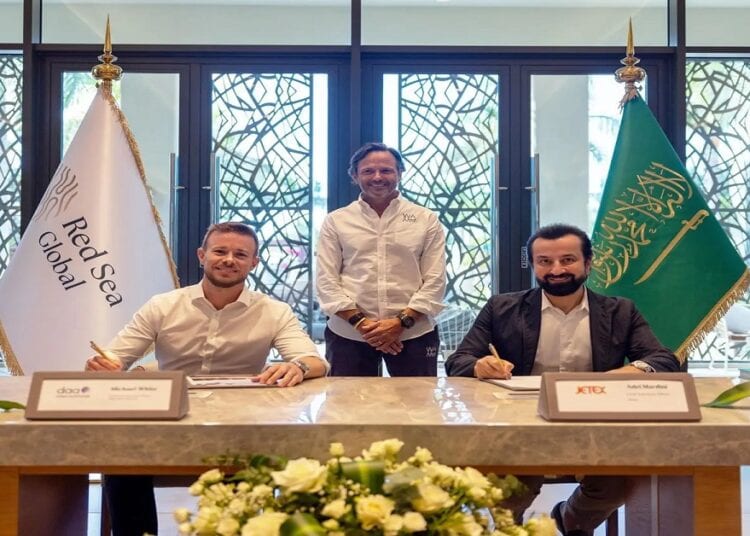 "البحر الأحمر الدولية توقع اتفاقية لتشغيل صالة الطيران الخاص بمطار البحر الأحمر"