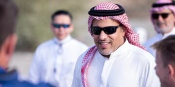 الأمير «خالد بن سلطان العبدالله الفيصل» يشهد انطلاق المرحلة الأولى من رالي جدة 2024