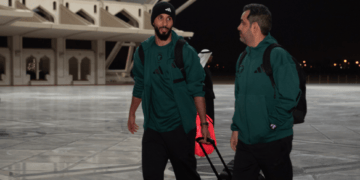 الأخضر يصل الكويت للمشاركة في «خليجي 26»