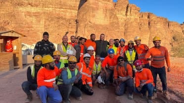 ولي العهد يزور مشروع منتجع شرعان في العلا