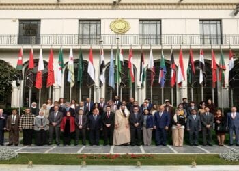 الجامعة العربية تستضيف مؤتمرًا لمناقشة تأثير وتحديات التكنولوجيات الحديثة في المجال العسكري.