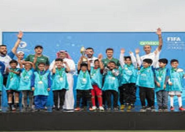 "أرامكو السعودية" تُشارك في تنظيم فعاليات برنامج الفيفا للمدارس بالظهران
