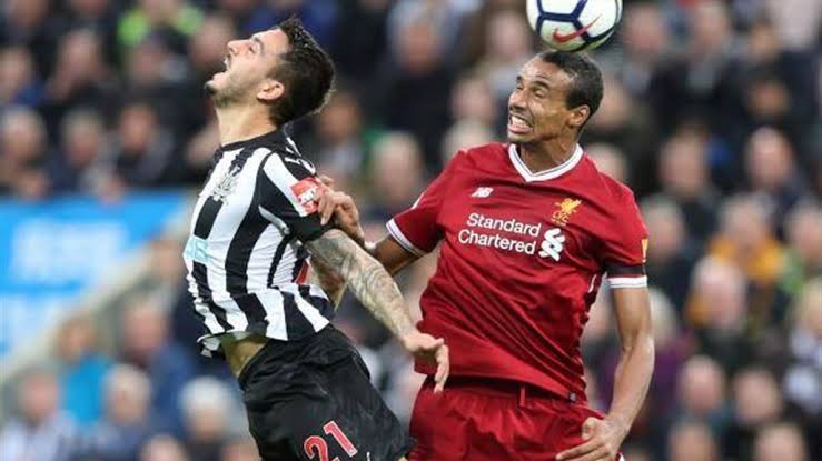 ليفربول يواصل نزيف النقاط ونيوكاسل ينتصر بالأربعة
