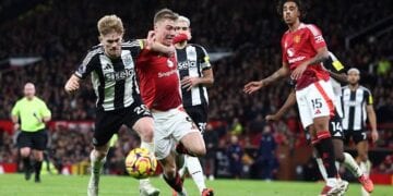 الدوري الإنجليزي.. نيوكاسل يفوز على مانشستر يونايتد وتشيلسي يخسر أمام إبسويتش تاون