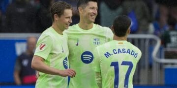 توقعاتٌ بانتقال نجم برشلونة “دي يونغ” إلى الدوري السعودي