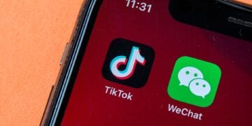 تطبيق “RedNote” الصيني يتصدر “App Store” وسط تهديدات بحظر “تيك توك” في الولايات المتحدة