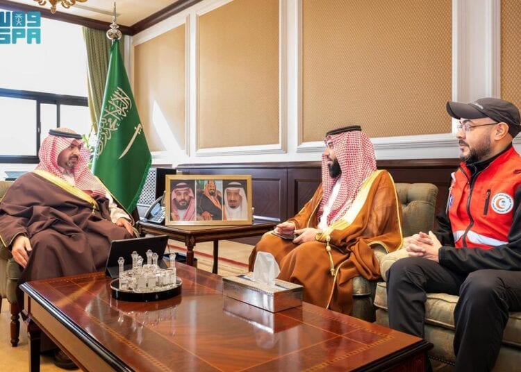 نائب أمير تبوك يثمِّن حصول فرع هيئة الهلال الأحمر السعودي بالمنطقة على عددٍ من الاعتمادات الدولية