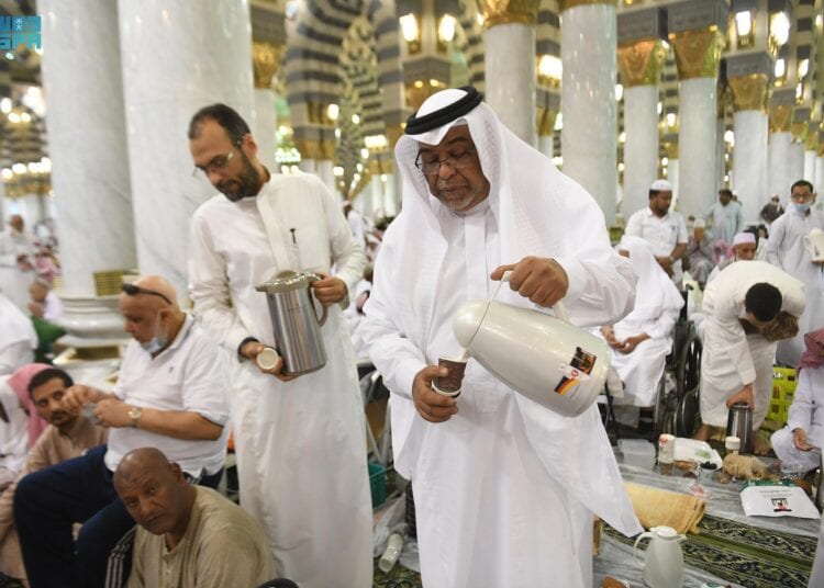 سفرة إفطار الصائمين.. الشروط والمكونات وطريقة التقديم لتنظيمها