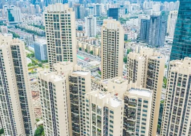 ديون تهدد القطاع العقاري في الصين 2025