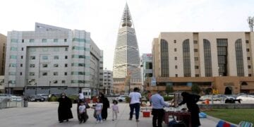 “السعودية تبدأ تسويق سندات دولية بعد إعلان خطتها الاقتراضية لـ2025”