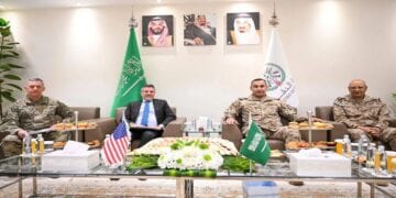 قائد القوات المشتركة السعودي يبحث مع السفير الأميركي مستجدات اليمن