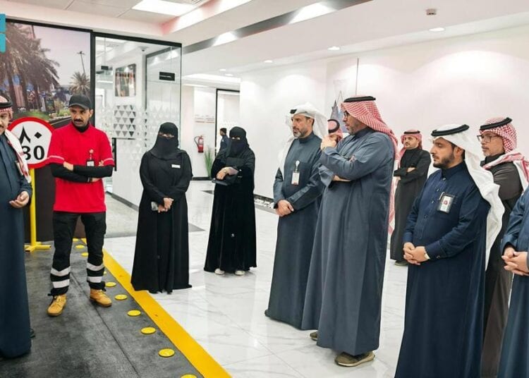 فرع الهلال الأحمر بعسير يطلق برنامج “المدرب المركزي” لتأهيل الكوادر التعليمية