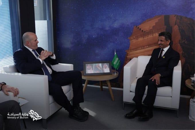 السعودية توسع آفاق السياحة المستدامة في منتدى دافوس 2025