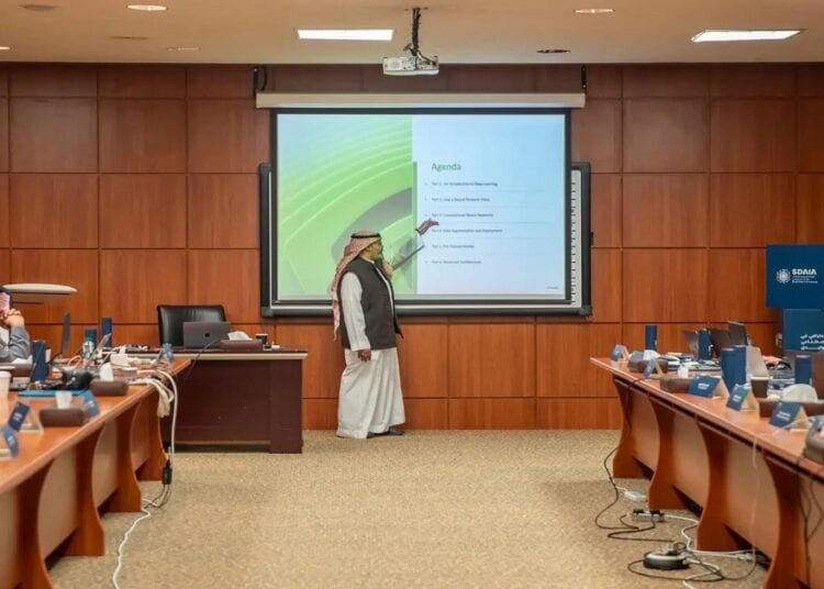 “سدايا” وجامعة الملك سعود تطلقان برنامجًا تدريبيًا احترافيًا في الذكاء الاصطناعي التوليدي لتعزيز القدرات الوطنية