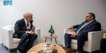 وزير الاقتصاد والتخطيط يجتمع برئيس مجموعة علي بابا