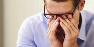 لا تتعرض لتيارات الهواء البارد.. نصائح مهمة لحماية العينين من الجفاف في الشتاء