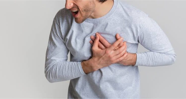 استشاري: الاكتئاب والقلق الشديد يؤثران على نسبة كبيرة من مرضى القلب