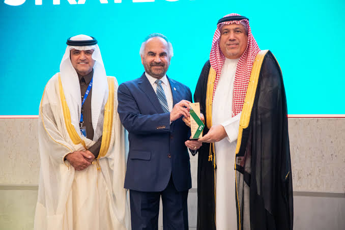 جامعة الملك فيصل شريك إستراتيجي في المؤتمر الدولي للطاقة المتجددة بالبحرين