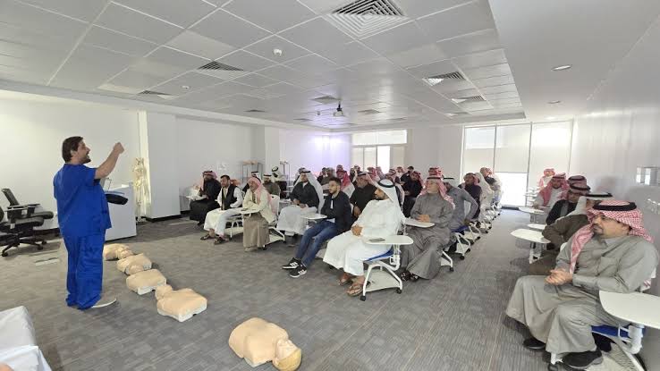 “الهلال الأحمر” بعسير يطلق المرحلة الأولى من مشروع “معاذ”