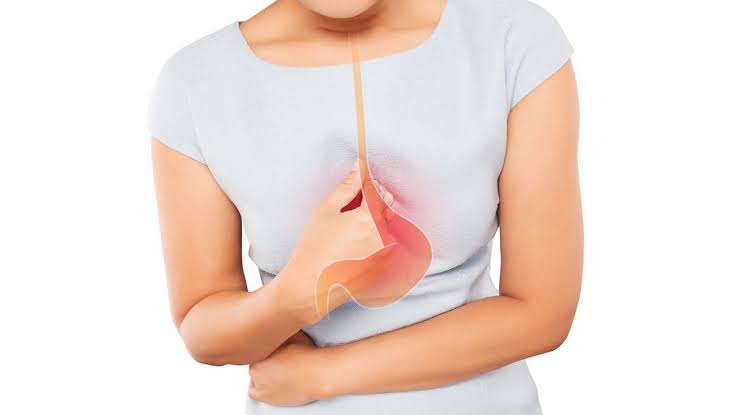 احذر.. الشوكولاتة والكافيين من أبرز مسببات الارتجاع المريئي