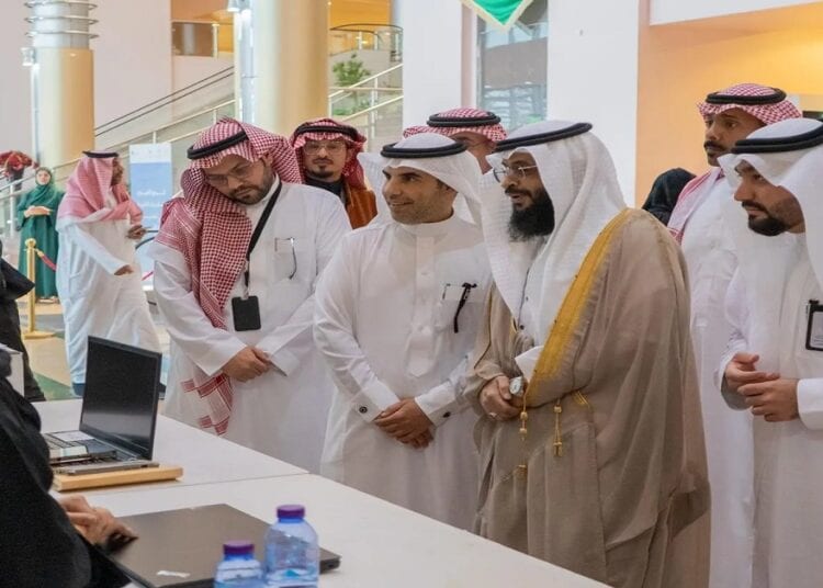 جامعة أمِّ القُرى تنظِّم ملتقى حول دور المختبرات الطبية في تشخيص الأمراض المعدية