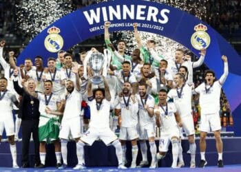 فريق إسباني يتوج ببطولة كرة السلة بهوية سعودية بقيادة نجم ريال مدريد