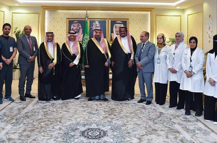 أمير نجران يدشن مجمع بسمات الطبي بالمنطقة
