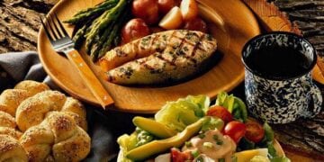 دليلك لوجبة عشاء صحية ومتوازنة (إنفوجراف)