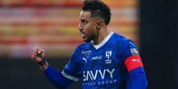 الهلال يجدد عقد سالم الدوسري
