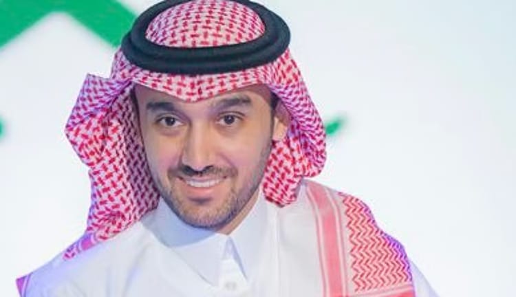 وزير الرياضة يهنئ القيادة بحلول رمضان: “نسأل الله أن يعيده على وطننا بالخير”
