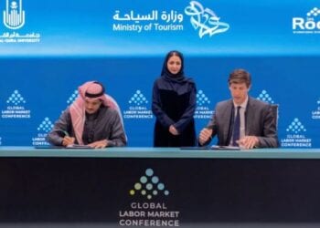 50 ألف مستفيد.. اتفاقية شراكة بين المملكة وسويسرا بمجالي السياحة والضيافة (إنفوجراف)