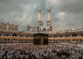 خلال موسم رمضان.. وظائف في المسجد الحرام والمسجد النبوي (رابط وموعد التقديم)
