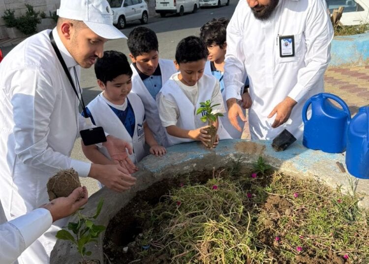 بيئة العاصمة المقدسة تستكمل تشجير مدينة الملك عبدالله الطبية